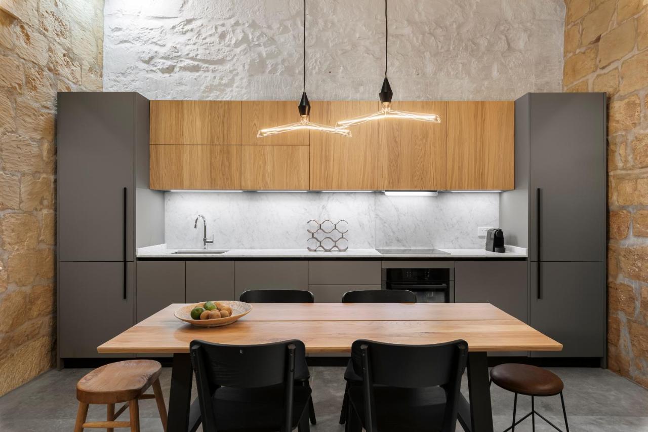Numru 27 Expertly Restored Small House Of Character Cospicua Bagian luar foto