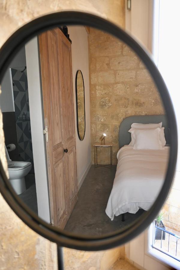 Numru 27 Expertly Restored Small House Of Character Cospicua Bagian luar foto