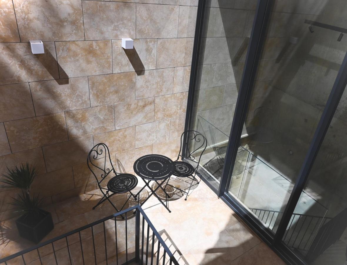 Numru 27 Expertly Restored Small House Of Character Cospicua Bagian luar foto