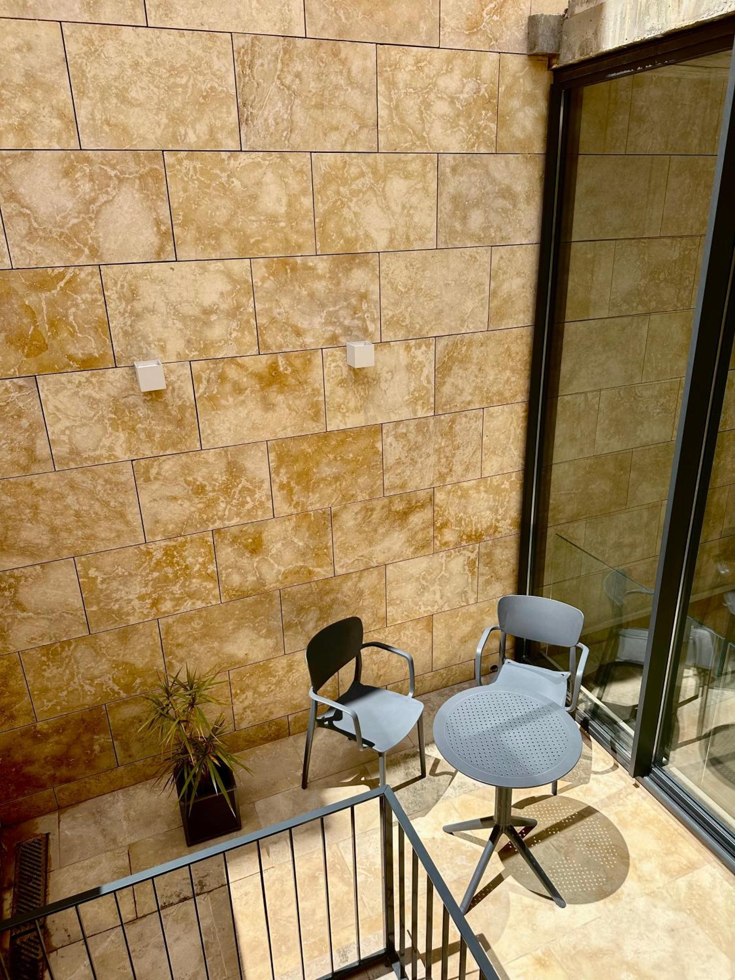 Numru 27 Expertly Restored Small House Of Character Cospicua Bagian luar foto